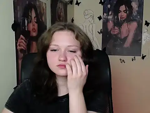 LadyAlice  online show from 07/23/26, 01:58