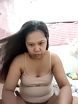 Snapshot of Darkbeuaty_26 chatting on 11/06/25, 08:21 Darkbeuaty 26 online show from 11/06/25, 08:21