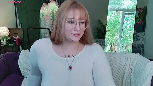 Morvelyn online show from 07/28/26, 11:17