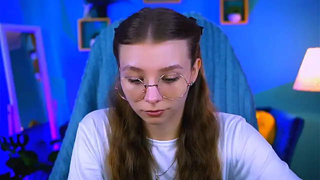 JulieDaniel online show from 09/30/25, 09:14