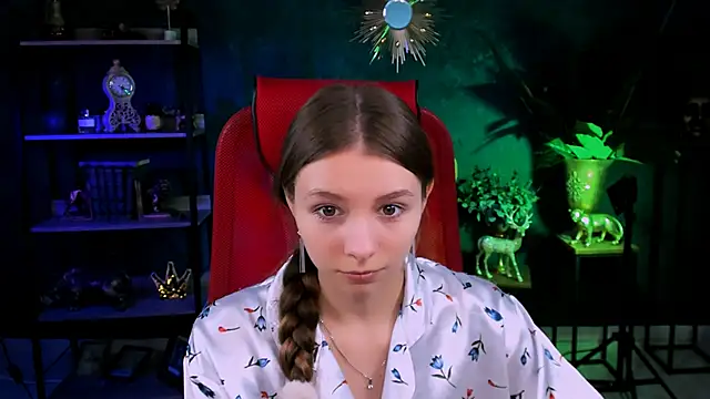 JulieDaniel online show from 10/15/25, 08:25