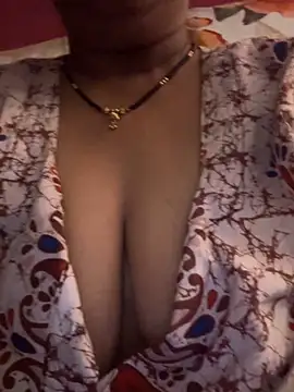 Snapshot of Divya-22 chatting on 12/05/25, 07:43 Divya-22 online show from 12/05/25, 07:43