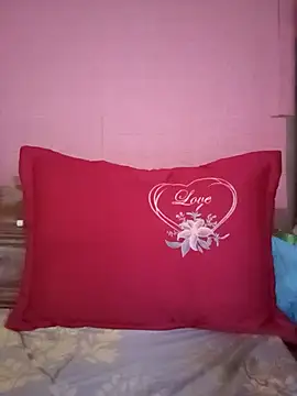 Snapshot of NG_N chatting on 09/28/25, 01:00 NG N online show from 09/28/25, 01:00