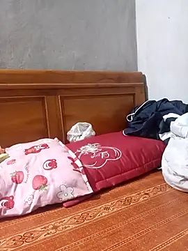 Snapshot of NG_N chatting on 10/03/25, 09:23 NG N online show from 10/03/25, 09:23