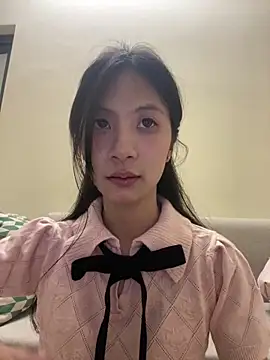 Lil-Gi online show from 09/17/25, 03:35