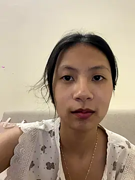 Snapshot of Lil-Gi chatting on 10/22/25, 03:45 Lil-Gi online show from 10/22/25, 03:45