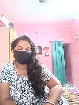 Snapshot of biggbobbsgirl chatting on 10/26/25, 03:45 biggbobbsgirl online show from 10/26/25, 03:45