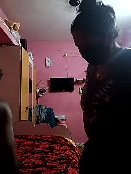 Snapshot of biggbobbsgirl chatting on 11/12/25, 05:24 biggbobbsgirl online show from 11/12/25, 05:24