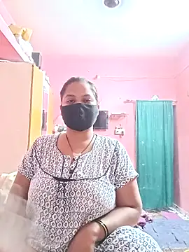 Snapshot of biggbobbsgirl chatting on 11/23/25, 08:19 biggbobbsgirl online show from 11/23/25, 08:19