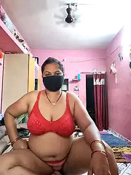 Snapshot of biggbobbsgirl chatting on 04/01/26, 02:56 biggbobbsgirl online show from 04/01/26, 02:56
