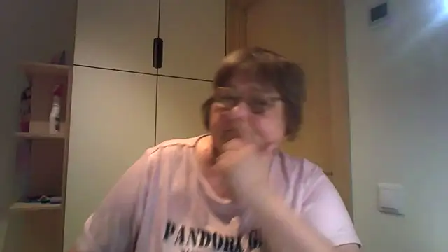 rewa666 online show from 09/11/25, 04:01