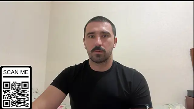 Snapshot of Hard_to_Obey chatting on 09/19/25, 07:14 Hard to Obey online show from 09/19/25, 07:14