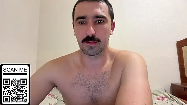 Snapshot of Hard_to_Obey chatting on 09/26/25, 06:01 Hard to Obey online show from 09/26/25, 06:01