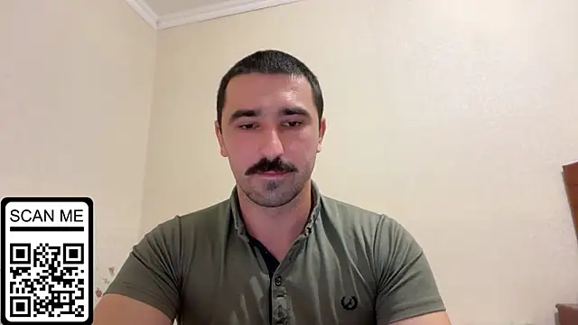 Snapshot of Hard_to_Obey chatting on 09/27/25, 06:02 Hard to Obey online show from 09/27/25, 06:02