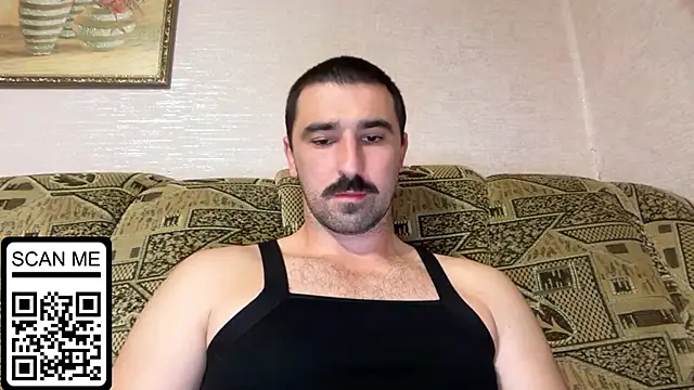 Snapshot of Hard_to_Obey chatting on 09/29/25, 06:35 Hard to Obey online show from 09/29/25, 06:35