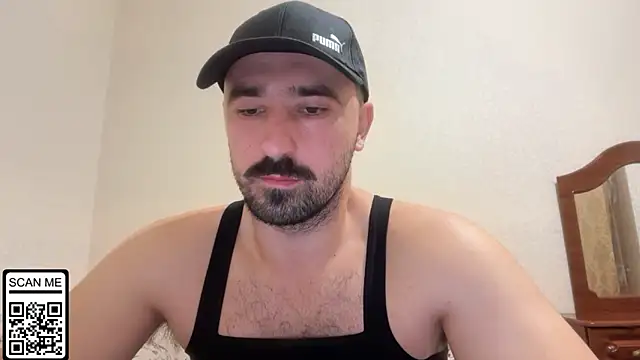 Snapshot of Hard_to_Obey chatting on 10/11/25, 05:55 Hard to Obey online show from 10/11/25, 05:55