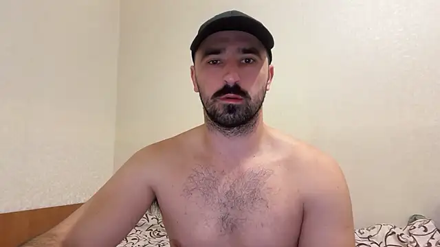 Snapshot of Hard_to_Obey chatting on 10/17/25, 06:32 Hard to Obey online show from 10/17/25, 06:32