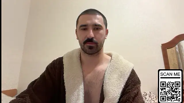 Snapshot of Hard_to_Obey chatting on 10/31/25, 07:26 Hard to Obey online show from 10/31/25, 07:26