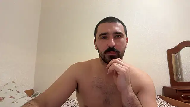 Snapshot of Hard_to_Obey chatting on 11/05/25, 07:58 Hard to Obey online show from 11/05/25, 07:58