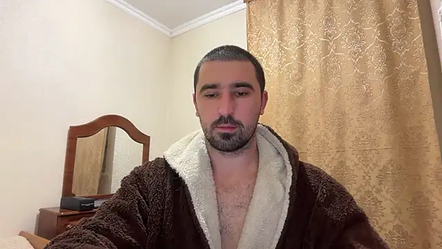 Snapshot of Hard_to_Obey chatting on 11/25/25, 07:47 Hard to Obey online show from 11/25/25, 07:47