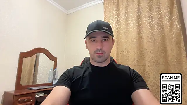 Snapshot of Hard_to_Obey chatting on 12/02/25, 07:20 Hard to Obey online show from 12/02/25, 07:20