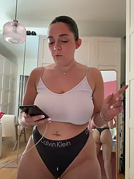 chloedlm5 online show from 07/03/26, 08:54