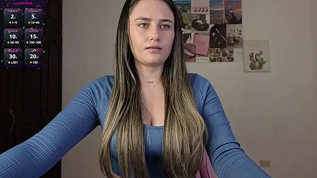 Snapshot of Veronika__Winslow_ chatting on 06/06/26, 05:45 Veronika Winslow online show from 06/06/26, 05:45