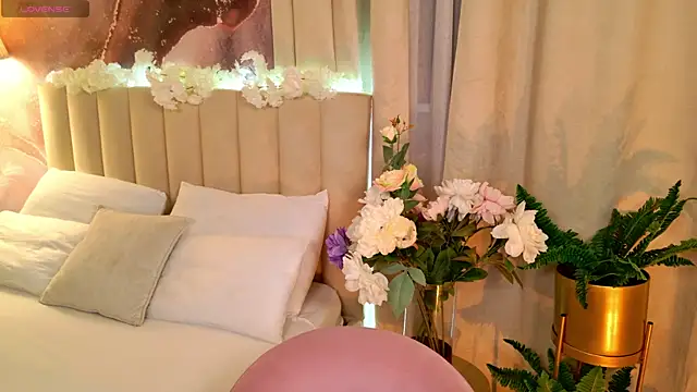 Amanda Fit and Sweet online show from 09/08/25, 05:45