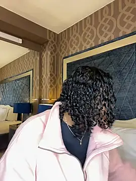 LisaMendez online show from 06/19/26, 04:17