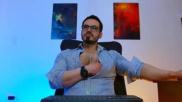 Snapshot of Axel_Lover chatting on 10/29/25, 11:28 Axel Lover online show from 10/29/25, 11:28