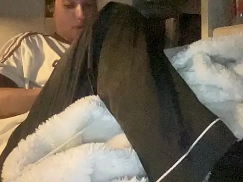 Snapshot of dddasani chatting on 10/02/25, 03:13 dddasani online show from 10/02/25, 03:13