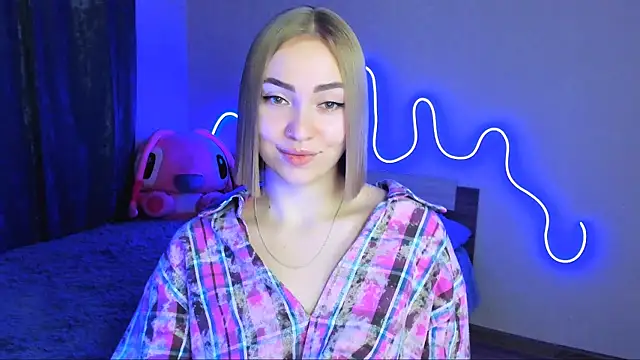 Snapshot of LaraKrein_lk chatting on 10/09/25, 04:16 LaraKrein lk online show from 10/09/25, 04:16