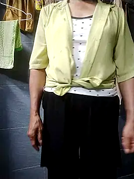 phlin1 online show from 06/30/26, 10:44