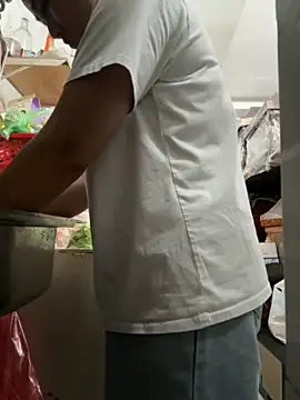 sharon-Hanna online show from 10/27/25, 02:04