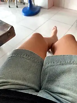 sharon-Hanna online show from 11/07/25, 01:16