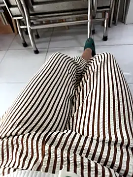 sharon-Hanna online show from 12/03/25, 01:13