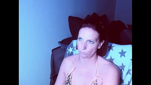 SexyJulia21 online show from 07/07/26, 06:47