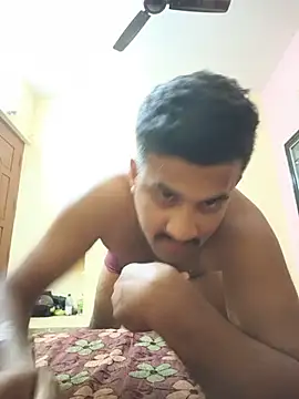 Snapshot of nareshrddd5 chatting on 08/01/26, 01:32 nareshrddd5 online show from 08/01/26, 01:32