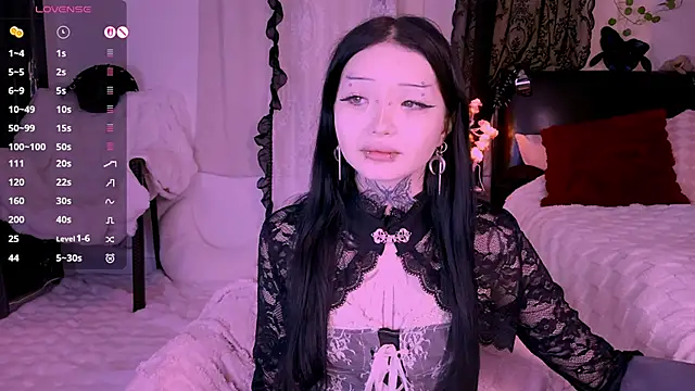 Snapshot of Lein_Bone chatting on 12/04/25, 12:09 Lein Bone online show from 12/04/25, 12:09