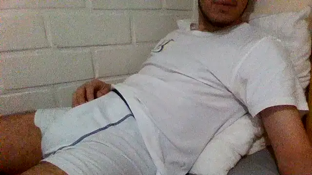 Snapshot of ProfeC4m chatting on 09/27/25, 05:34 ProfeC4m online show from 09/27/25, 05:34