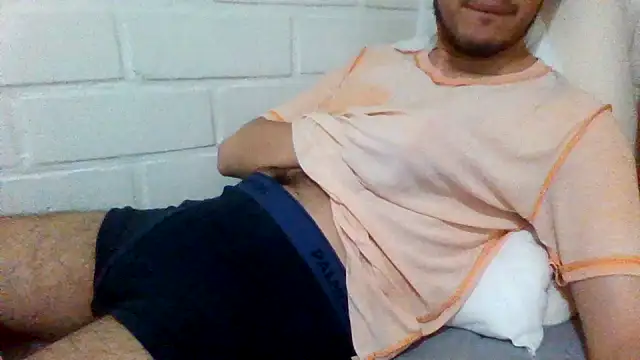 Snapshot of ProfeC4m chatting on 09/28/25, 05:35 ProfeC4m online show from 09/28/25, 05:35