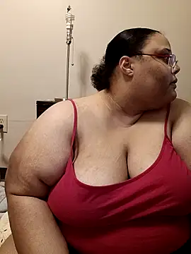 Snapshot of SexyBBW10790 chatting on 09/28/25, 01:22 SexyBBW10790 online show from 09/28/25, 01:22