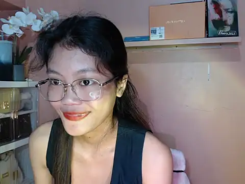 Snapshot of skinny_gracie chatting on 09/18/25, 02:35 skinny gracie online show from 09/18/25, 02:35