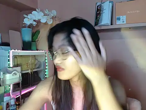 skinny gracie online show from 10/18/25, 11:55