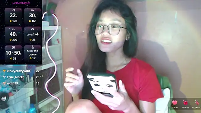 Snapshot of skinny_gracie chatting on 02/15/26, 01:13 skinny gracie online show from 02/15/26, 01:13