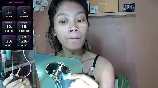 Snapshot of skinny_gracie chatting on 03/15/26, 01:50 skinny gracie online show from 03/15/26, 01:50