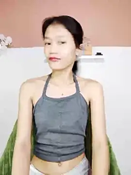 Snapshot of skinny_gracie chatting on 04/28/26, 07:13 skinny gracie online show from 04/28/26, 07:13