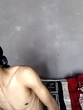 Snapshot of CrepedTrek chatting on 11/13/25, 12:15 CrepedTrek online show from 11/13/25, 12:15