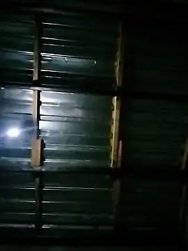 Snapshot of CrepedTrek chatting on 12/18/25, 05:52 CrepedTrek online show from 12/18/25, 05:52