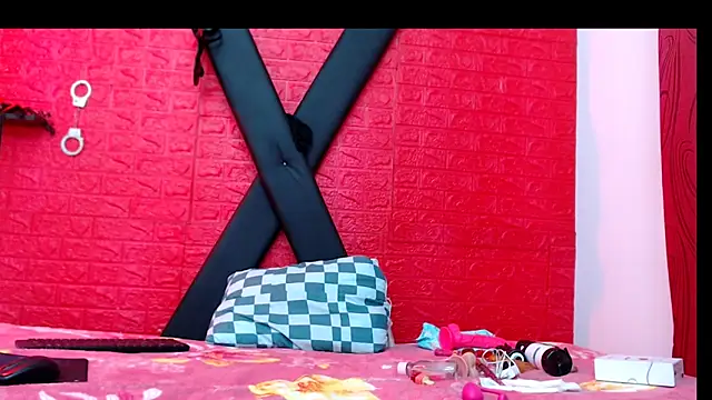 Snapshot of bdsmforever18 chatting on 10/11/25, 02:22 bdsmforever18 online show from 10/11/25, 02:22